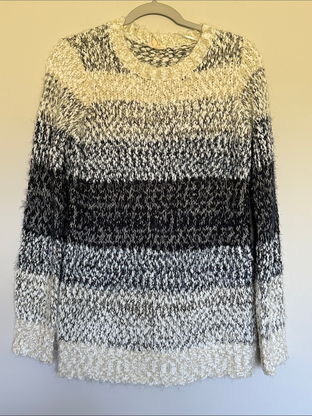 NWT Hem & Thread Bouclé Striped Crewneck Sweater Size Large